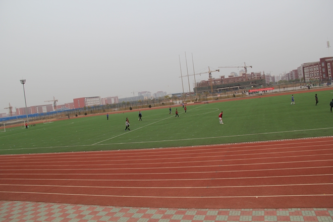 北京交通大學(xué)黃驊分校4*4<a href=http://m.yingdedao.com target=_blank class=infotextkey>塑膠跑道</a>工程實(shí)例