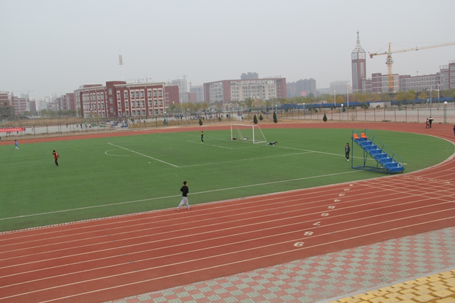 北京交通大學(xué)黃驊分校4*4<a href=http://m.yingdedao.com target=_blank class=infotextkey>塑膠跑道</a>工程實(shí)例