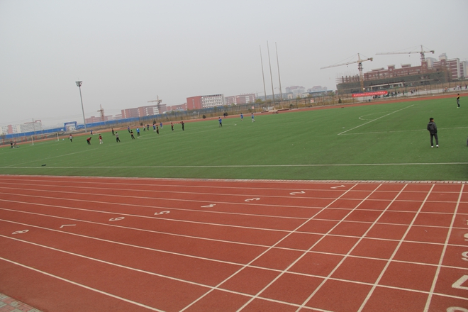 北京交通大學(xué)黃驊分校4*4<a href=http://m.yingdedao.com target=_blank class=infotextkey>塑膠跑道</a>工程實(shí)例