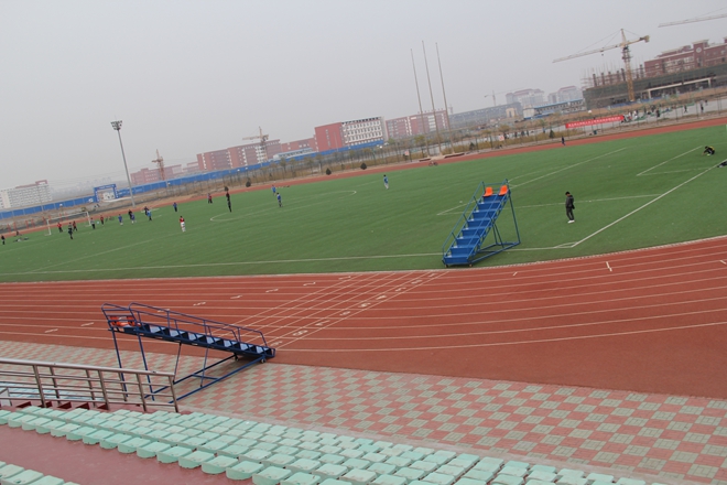 北京交通大學(xué)黃驊分校4*4<a href=http://m.yingdedao.com target=_blank class=infotextkey>塑膠跑道</a>工程實(shí)例