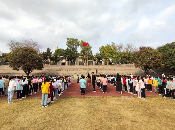 常練消防逃生疏散，掌握消防安全知識