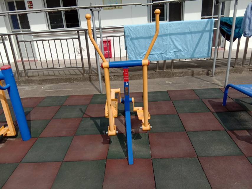室外橢圓機